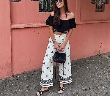 wild things: Ženske letnje pantalone sa etno printom
2100
Din
S M L — 1
