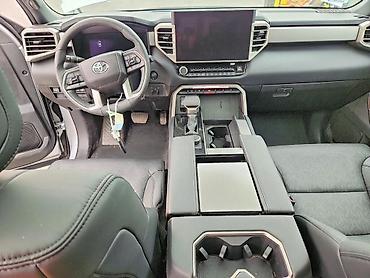2025: Toyota Sequoia: 2025 г., Гибрид, Внедорожник — 10