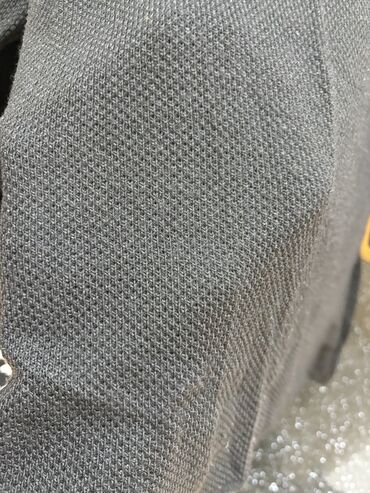 Dəstlər, kostyumlar: Kostum yaz ayları ucun pambıq serın yenıdır 65 azn alınıb 30 azn — 3