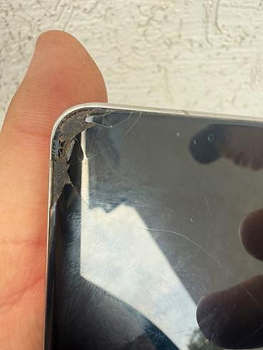 Мобильные телефоны и аксессуары: Samsung Galaxy S20, Б/у, цвет - Белый — 2