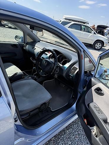 honda element: Honda Fit: 2002 г., 1.3 л, Автомат, Бензин, Хэтчбэк — 5