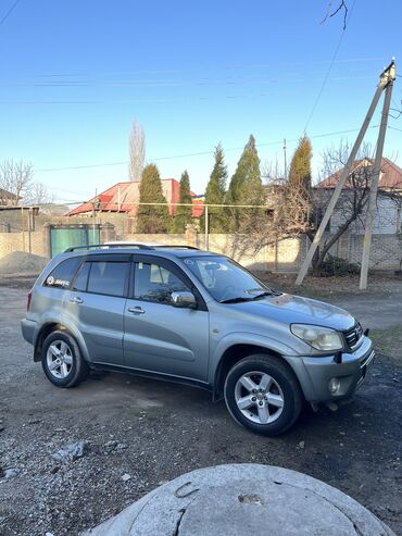 Toyota: Toyota RAV4: 2005 г., 2 л, Автомат, Бензин, Кроссовер