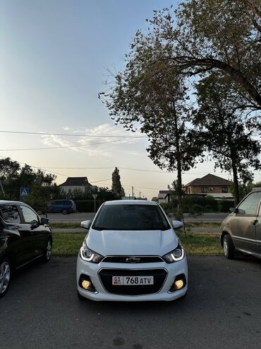 Chevrolet: Chevrolet Spark: 2017 г., 1 л, Автомат, Бензин, Хэтчбэк