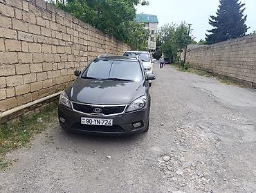 vaz 2107 kreditle: Kia Cee’d SW (universal) – tünd boz rəng, 5 qapılı, dam relsləri ilə — 6