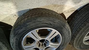 Комплект зимних колес R16 на литых дисках. - Шины: 225/70 R16, без