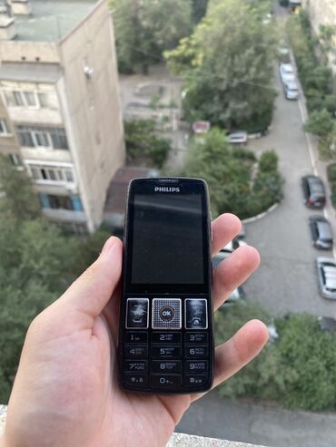боковая: Philips D833, Колдонулган, 4 ГБ, түсү - Кара, 2 SIM