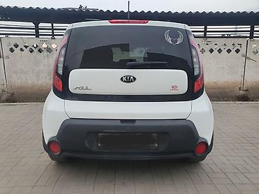 11000: Kia Soul: 2016 г., 1.6 л, Автомат, Бензин, Минивэн — 3