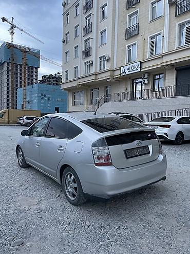 byd e6: Toyota Prius: 2004 г., 1.5 л, Гибрид — 3