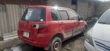 бишкек авто: Mazda Demio: 2003 г., 1.3 л, Вариатор, Бензин, Хэтчбэк