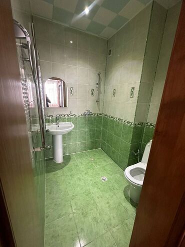 Uzunmüddətli kirayə mənzillər: 8 noyabr metrosu,Tibb universitetinə yaxın,Narın binası (şirinçayın — 10