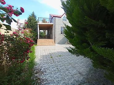 qvineya: Bağ evi və həyət sahəsi - Geniş, hasara alınmış həyət: daş divarlı — 8
