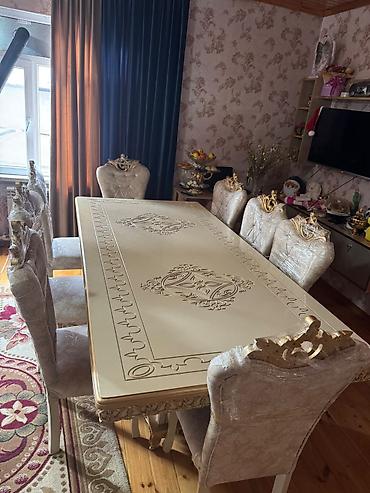 Digər mebel: F99Masa dəsti satılır 700₼. İdeal vəziyyətdə. 8 oturcağı var.Ünvan — 1