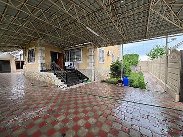 Продажа коттеджей и домов: Продаётся дом 	•	Площадь: ~220 м² 	•	Участок: 5 соток 	•	2 этажа — 3