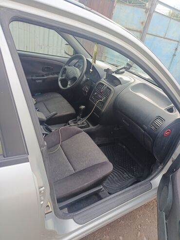 купить краску для кожи авто: Mitsubishi Carisma: 2004 г., 1.9 л, Механика, Дизель, Хетчбек