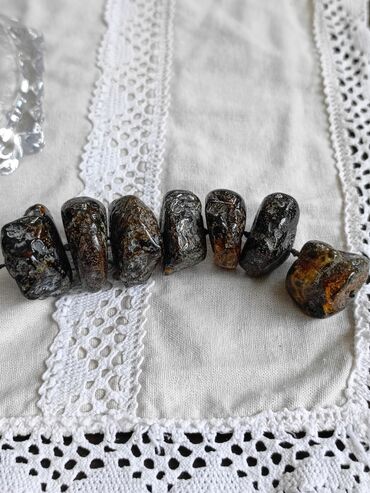 Muncuqlar: Təbii,müalicəvi bütöv daş kəhrəba.1 qramı 4 azn.Qarantiya və — 3