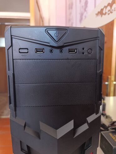 Masaüstü kompüterlər və iş stansiyaları: Problemi yoxdur işləkdir. Təzə təmizlənib və termopasta vurulub. Ofis — 7