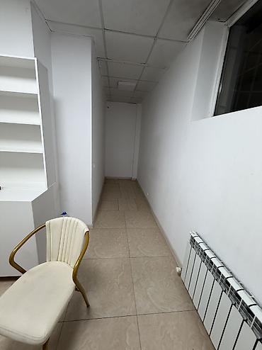 Коммерческая недвижимость: Маникюрный салон 15 м², 1 комната, С ремонтом, С оборудованием, Кабинет — 4