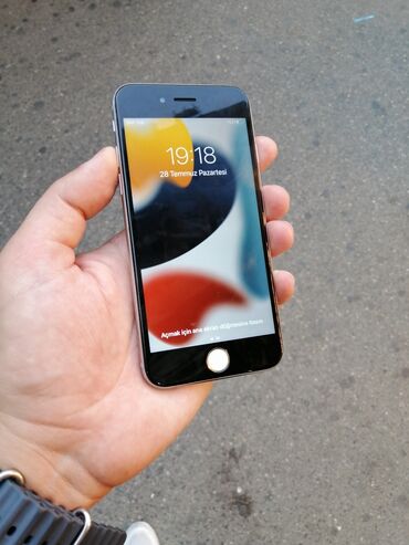 iphone 16 qiyməti: IPhone 6s, 16 GB, Qara