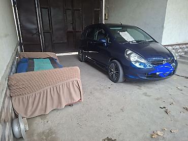 Honda Fit: 2002 г., 1.5 л, Автомат, Бензин, Хэтчбэк