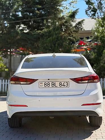 hyundai sonata 2 turbo: Hyundai Elantra: 1.6 l | 2018 il Sedan — 4