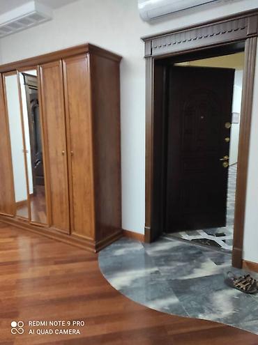 daire: 3 otaqlı, Yeni tikili, m. İnşaatçılar, 124 kv. m — 2