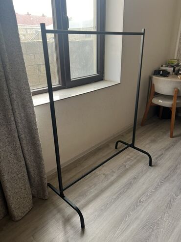 Mağaza asılqanları: Ölçü texmini Hündürlük 134 Eni 103 Metall paltar asılqanı/rax - — 7