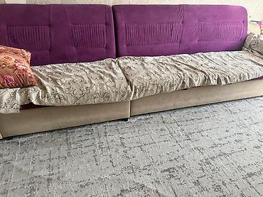 bunk bed: Двухъярусная кровать из светлого дерева с лестницей и бортиками — 2