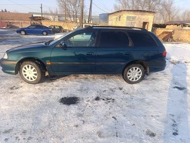 подушка авенсис: Toyota Avensis: 2001 г., 1.8 л, Механика, Бензин, Универсал