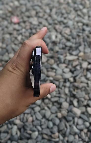 накопитель энергии: IPhone 16 Pro, Б/у, 256 ГБ, Deep Purple, 80 % — 4