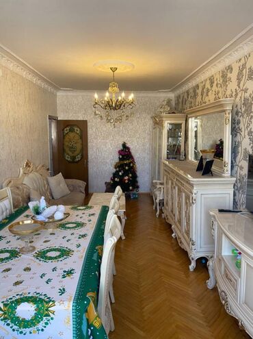 Köhnə tikili: Bakı, 3 otaqlı, Köhnə tikili, m. Memar Əcəmi, 80 kv. m — 2