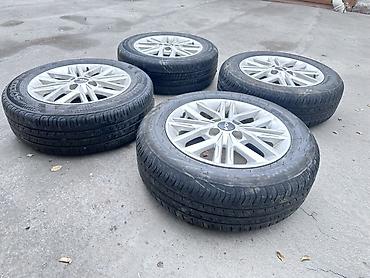 Комплект из 4 колес Kia: легкосплавные диски с шинами Kumho Solus. - at lalafo.kg Комплект из 4 колес Kia: легкосплавные диски с шинами Kumho Solus. -