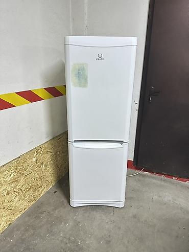 Холодильник Indesit, Б/у, Двухкамерный, De frost (капельный), 60 * 167 * 60