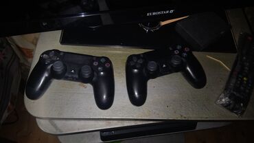 чехол ipad 2: Playstation 4 Satılır isteyen olsa əlaqə saxlasın. (1TB yaddaş)