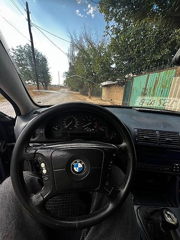 Транспорт: BMW 5 series: 2000 г., 2.5 л, Механика, Бензин, Седан — 4