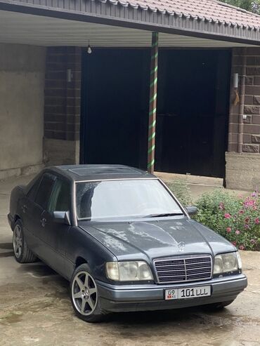 кенгурятник дуга защита бампера на джип: Mercedes-Benz W124: 1993 г., Механика, Бензин, Седан