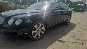 Bentley: Срочно !! Продается Bentley 2006года состояние хорошее торг у капота