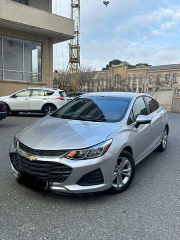 chevrolet cruze arxa stop: Chevrolet Cruze: 1.4 l | 2019 il 102653 km Sedan