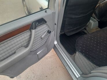 Mercedes-Benz: Mercedes-Benz W124: 1989 г., 2 л, Механика, Бензин, Седан at lalafo.kg — 6 Mercedes-Benz: Mercedes-Benz W124: 1989 г., 2 л, Механика, Бензин, Седан — 6