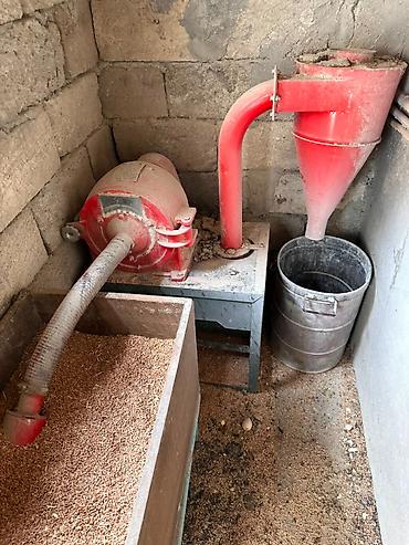 Yem üyüdən Buğda, arpa, qarğıdalı və digər yem məhsullarının lalafo.az -da Yem üyüdən Buğda, arpa, qarğıdalı və digər yem məhsullarının