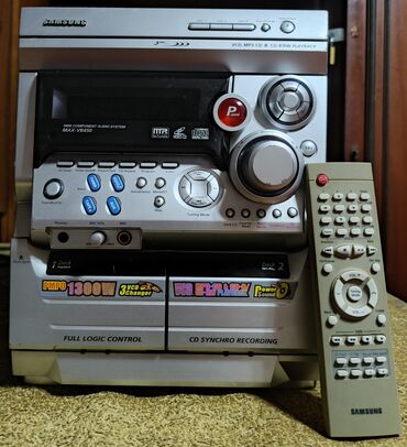 Cadillac: Samsung MAX-V8450 mini hi-fi sistemi - 3 discli CD dəyişdirici: VCD