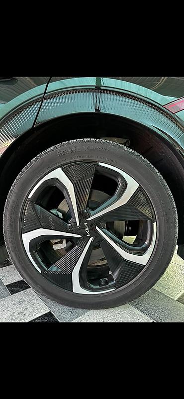 mini ev: Kia EV6: 2023 г., Автомат, Электромобиль, Седан — 6