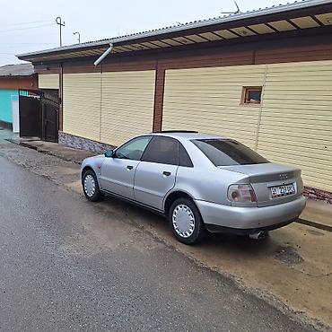 Audi: Audi A4: 1995 г., Седан — 2