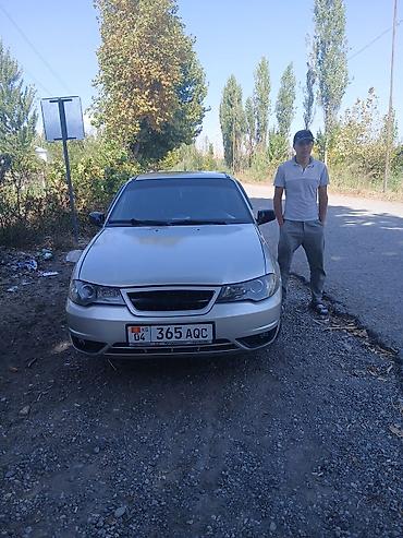 Daewoo Nexia: 2008 г., 1.5 л, Механика, Бензин, Седан