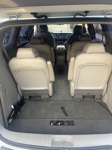 Kia: Kia Carnival: 2018 г., 2.2 л, Автомат, Дизель, Минивэн — 7