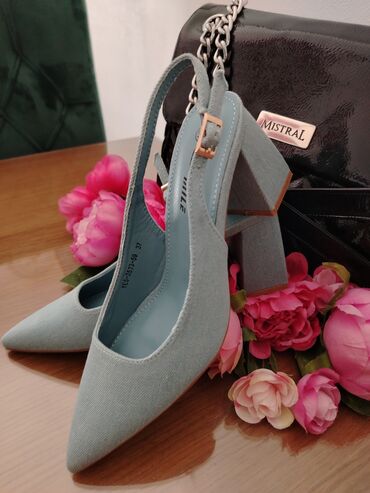 Salonke: Salonke, 37 — 6