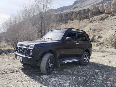 ВАЗ (ЛАДА): ВАЗ (ЛАДА) 4x4 Нива: 2014 г., 1.7 л, Механика, Газ, Внедорожник