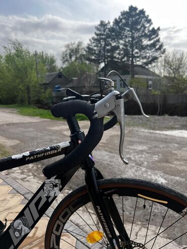 Шоссейные велосипеды: Шоссейный велосипед, Рама M (156 - 178 см), Б/у — 21