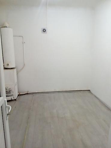 Аренда помещений свободного назначения: Сдаётся помещение с двумя изолированными комнатами.Район Кызыл-Аскер — 17