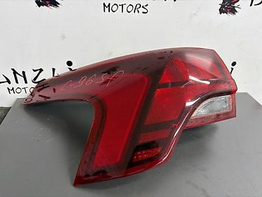 d4he: Задний левый стоп-сигнал Hyundai 2021 г., Б/у, Оригинал, Корея — 3