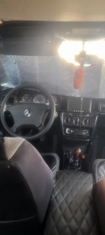 Avtomobil satışı: Mercedes-Benz sedan, W201 “190” seriyası. Qara rəng, 4 qapı, arxa — 4